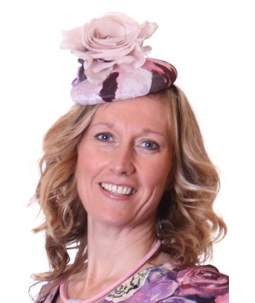 BESPOKE BUTTON HAT WITH SILK ROSE